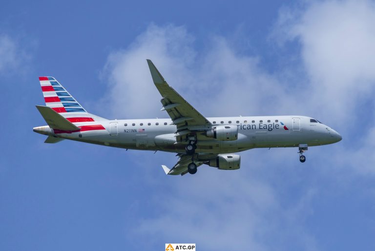 ERJ-175LR American Eagle N211NN