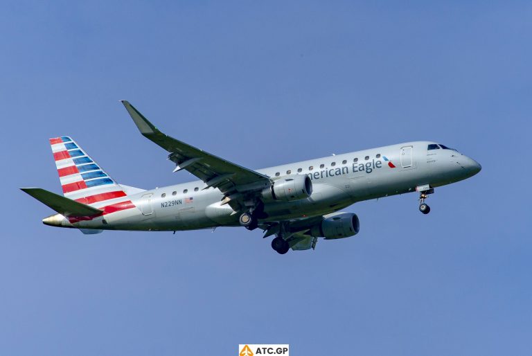 ERJ-175LR American Eagle N229NN