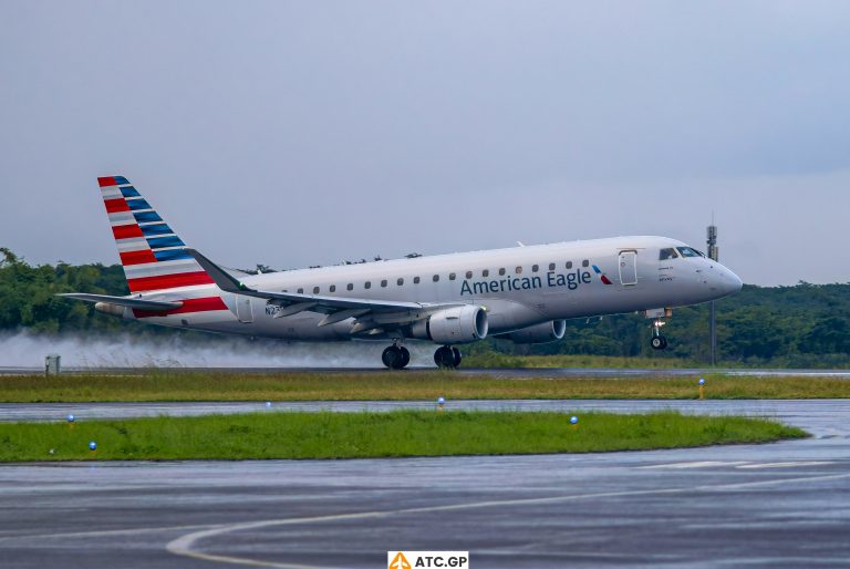 ERJ-175LR American Eagle N230NN