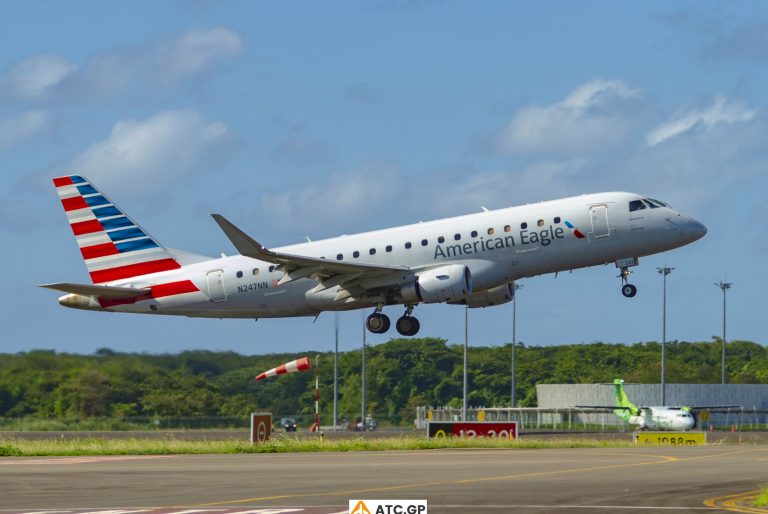 ERJ-175LR American Eagle N247NN