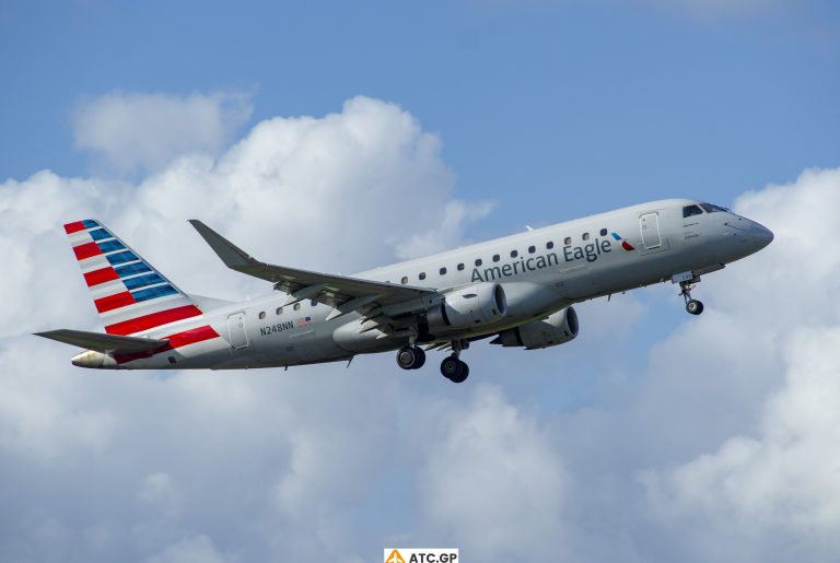 ERJ-175LR American Eagle N248NN