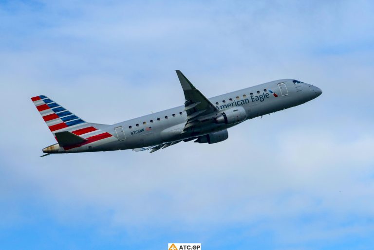 ERJ-175LR American Eagle N253NN