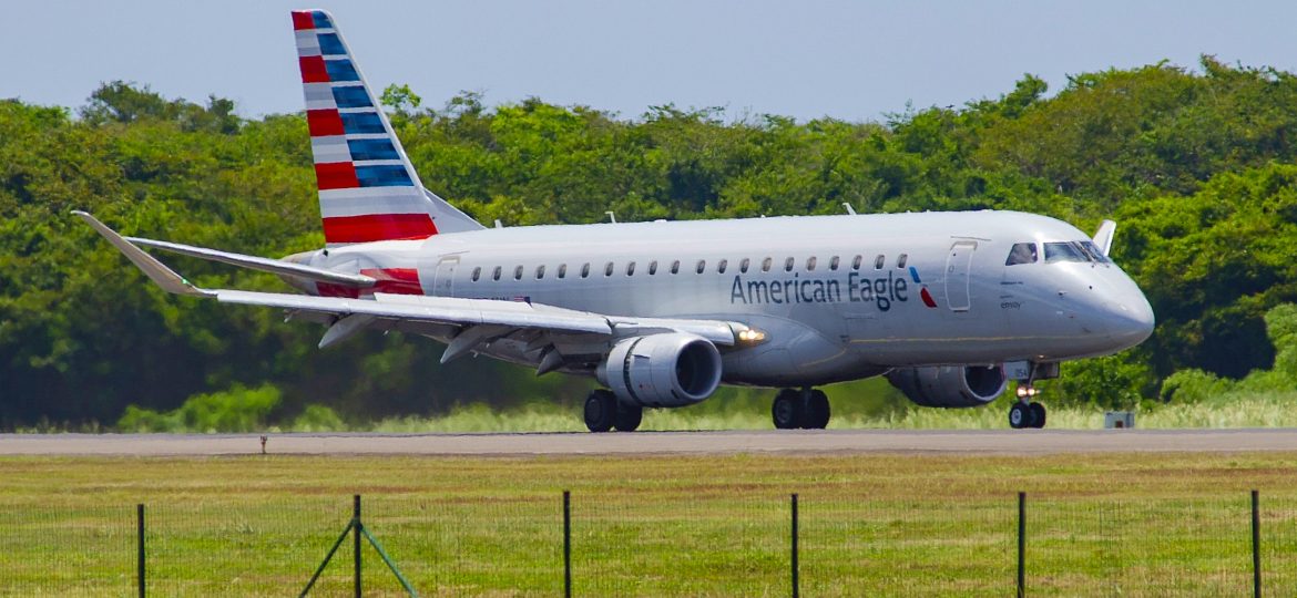 ERJ-175LR American Eagle N254NN