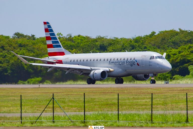 ERJ-175LR American Eagle N254NN