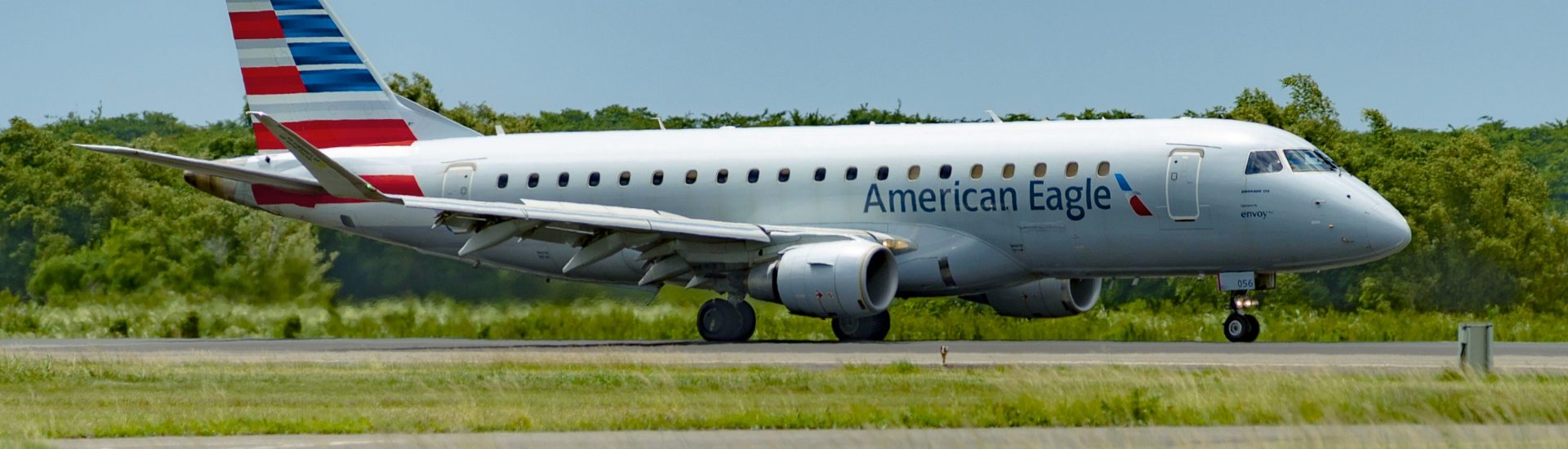 ERJ-175LR American Eagle N256NN