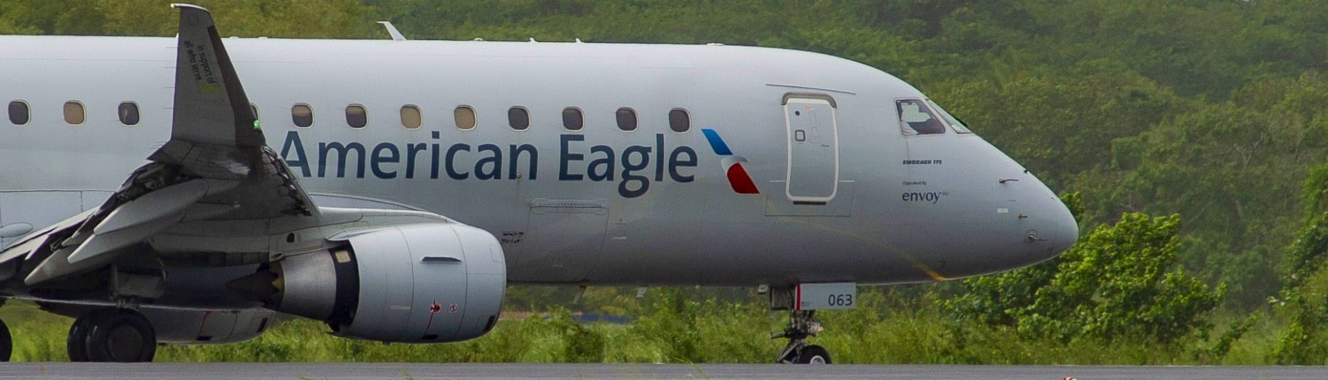 ERJ-175LR American Eagle N263NN