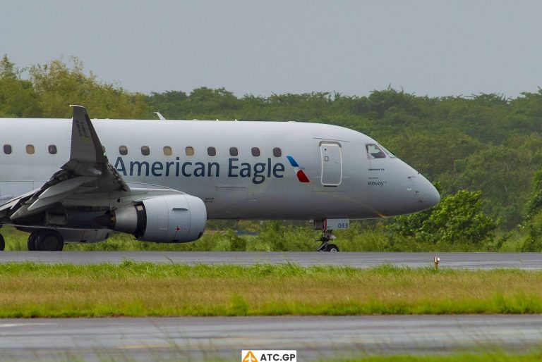 ERJ-175LR American Eagle N263NN