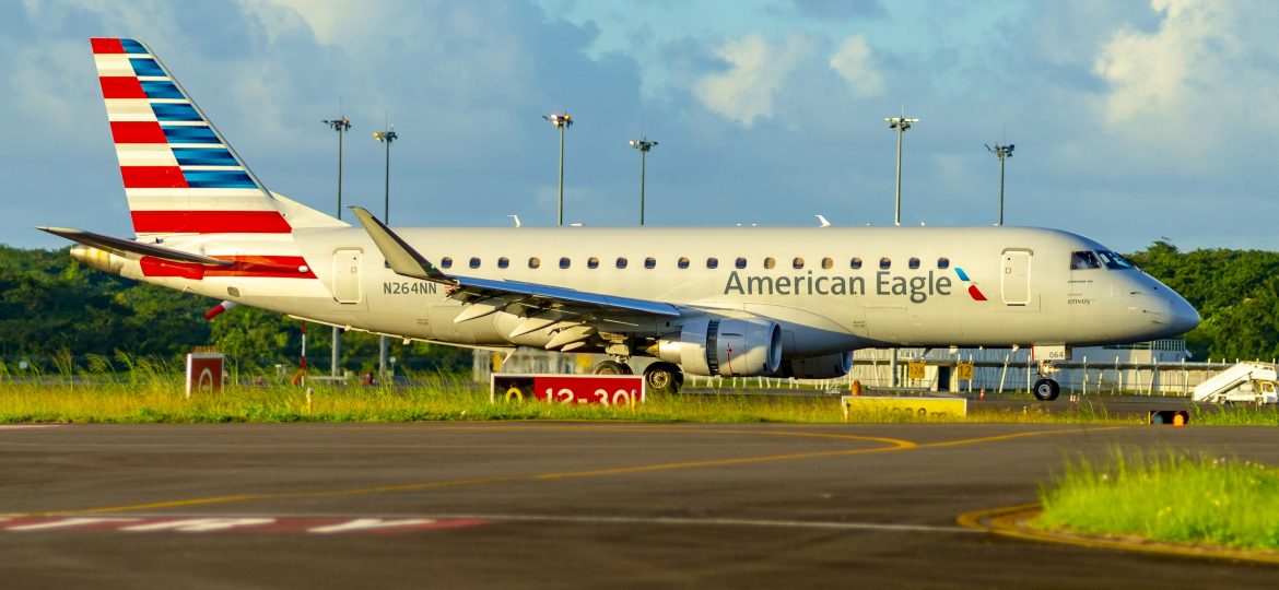 ERJ-175LR American Eagle N264NN