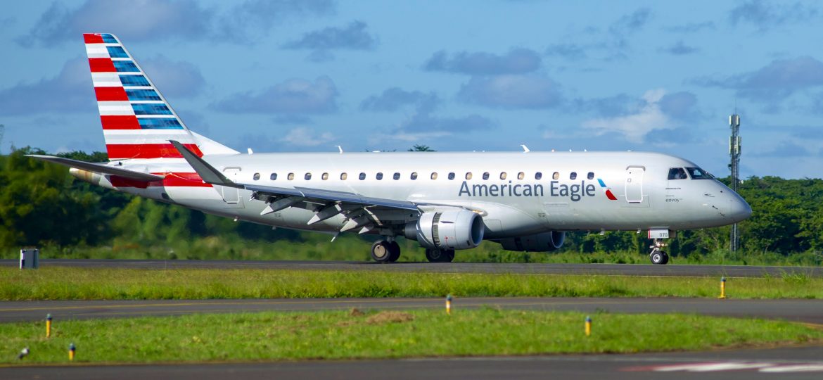 ERJ-175LR American Eagle N270NN