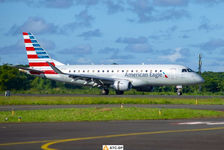 ERJ-175LR American Eagle N270NN