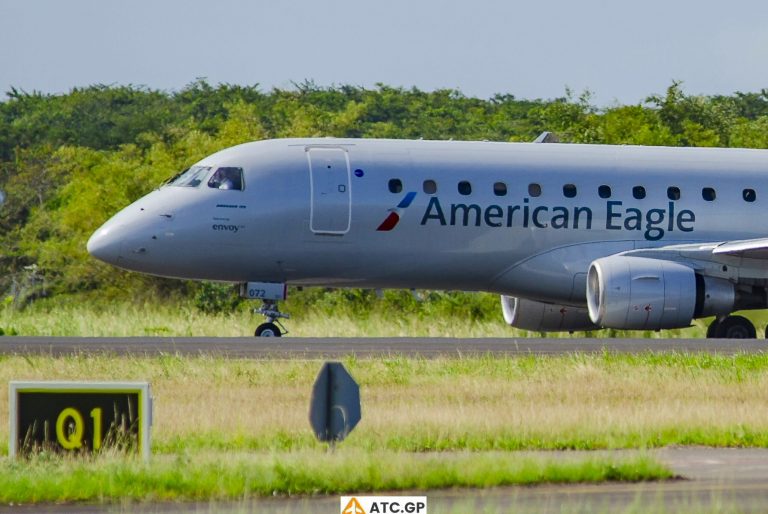 ERJ-175LR American Eagle N272NN