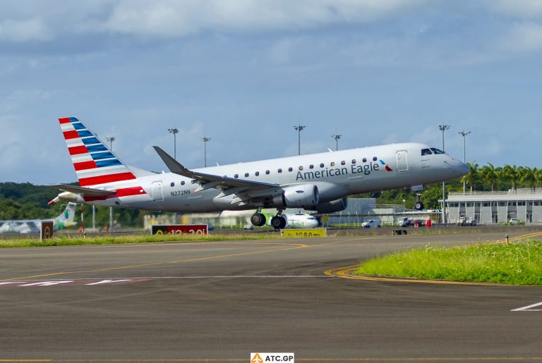 ERJ-175LR American Eagle N272NN