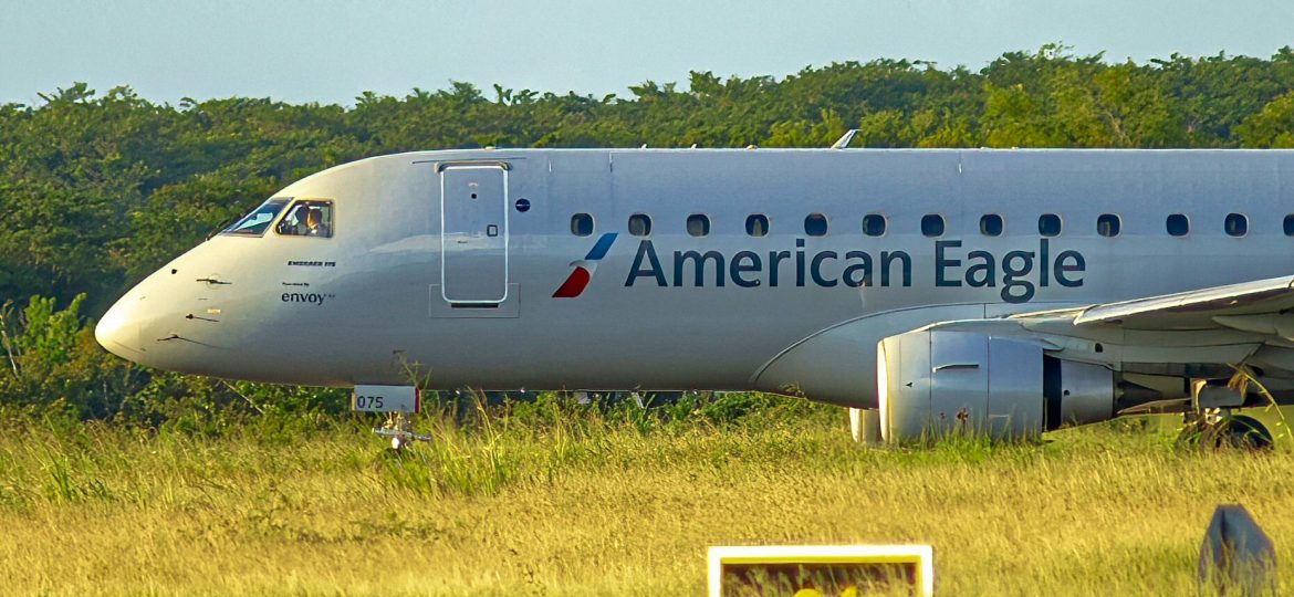 ERJ-175LR American Eagle N275NN