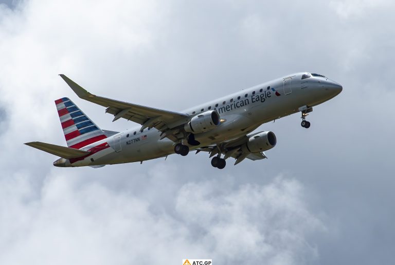 ERJ-175LR American Eagle N277NN