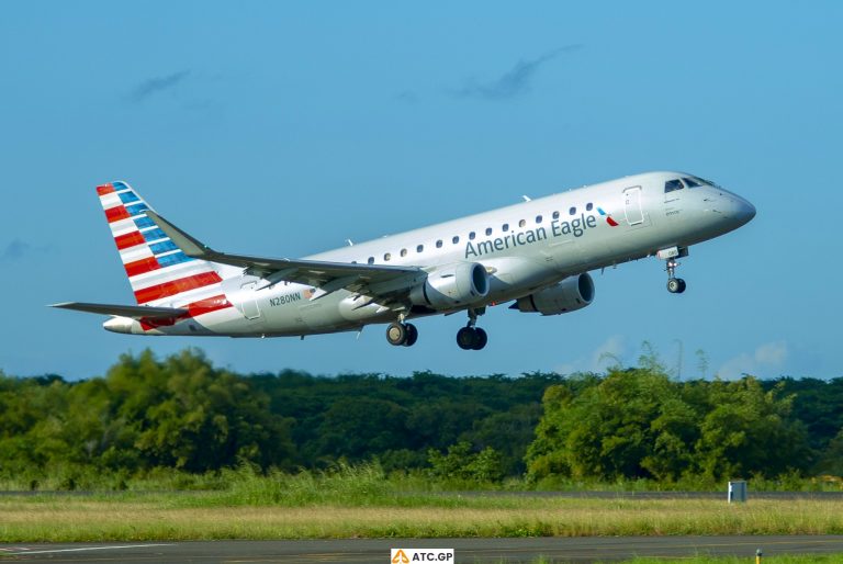 ERJ-175LR-American-Eagle-N280NN-20220115_03AP.jpg