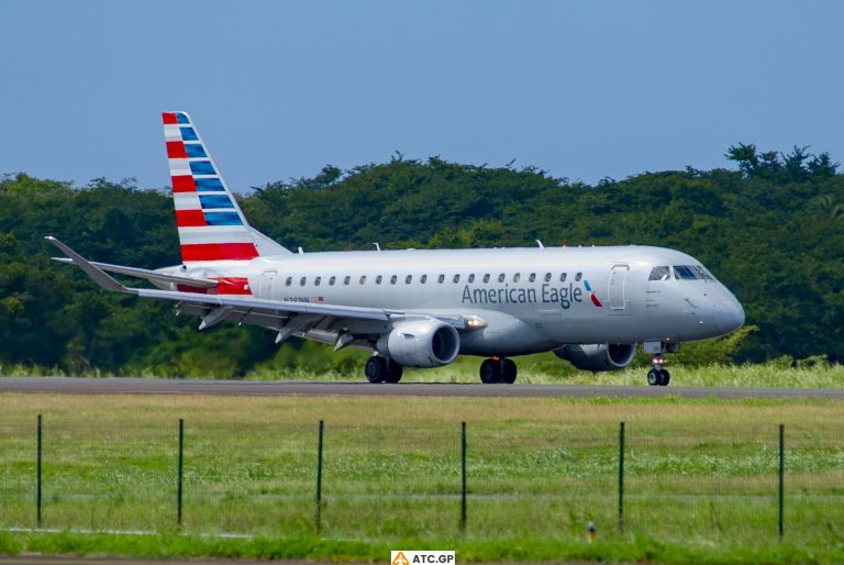 ERJ-175LR American Eagle N281NN