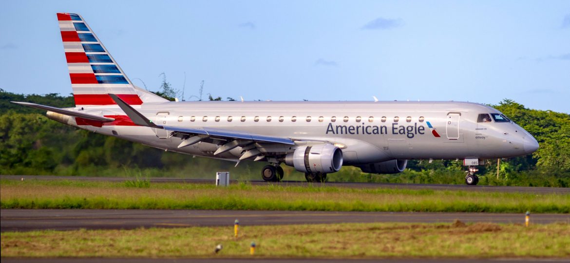 ERJ-175LR American Eagle N285NN