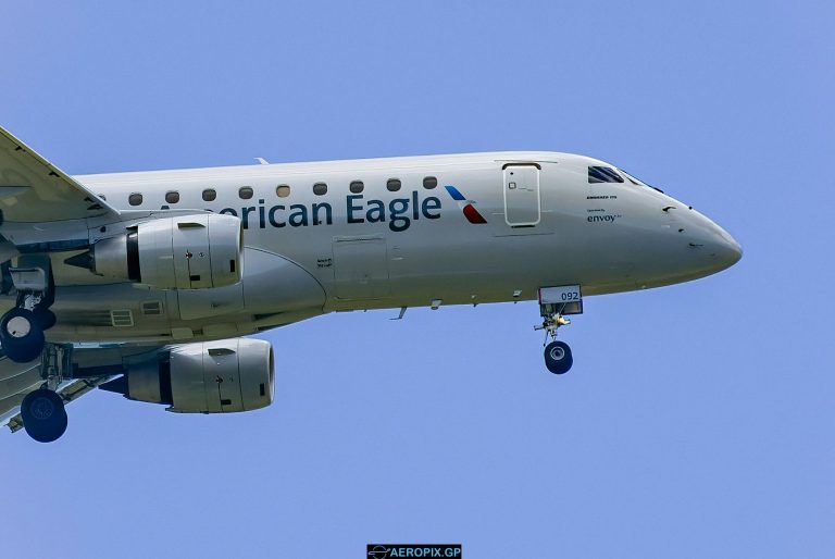 ERJ-175LR American Eagle N292NN