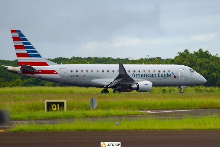 ERJ-175LR American Eagle N298FR