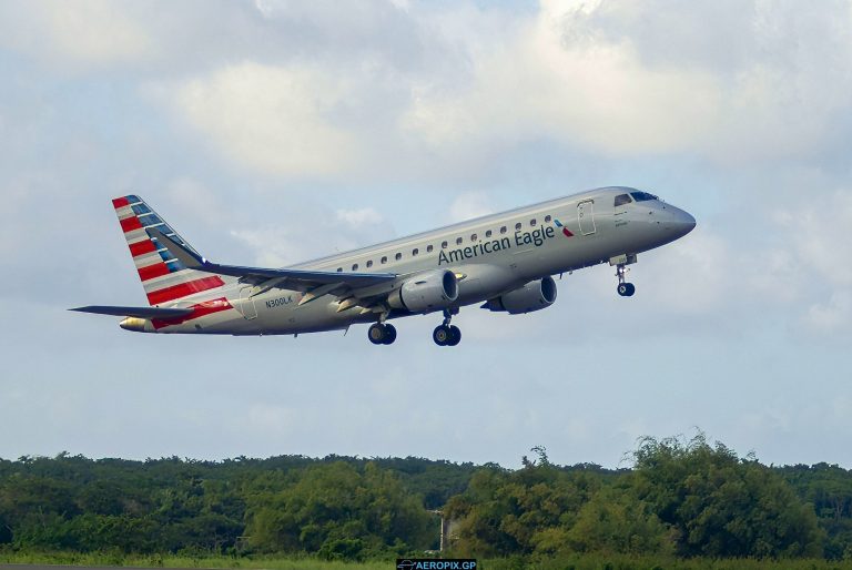 ERJ-175LR American Eagle N300LK