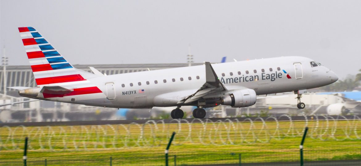 ERJ-175LR American Eagle N413YX