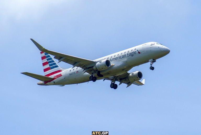 ERJ-175LR American Eagle N417YX