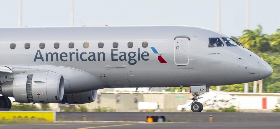 ERJ-175LR American Eagle N421YX