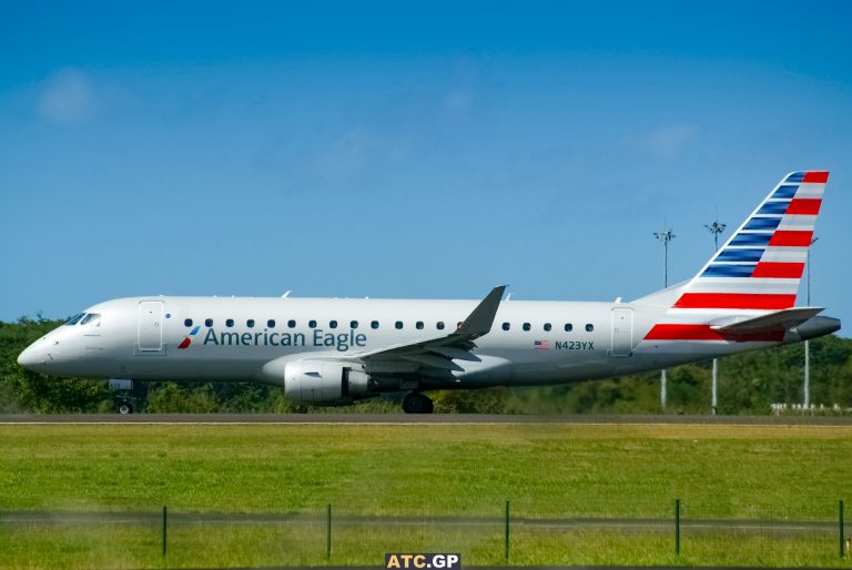 ERJ-175LR American Eagle N423YX