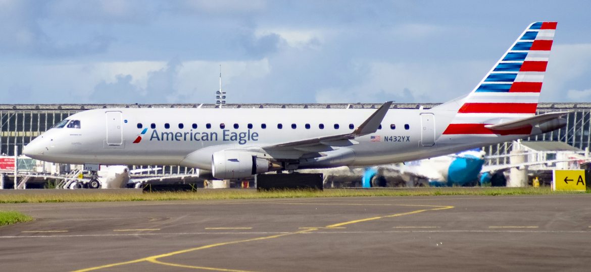 ERJ-175LR American Eagle N432YX