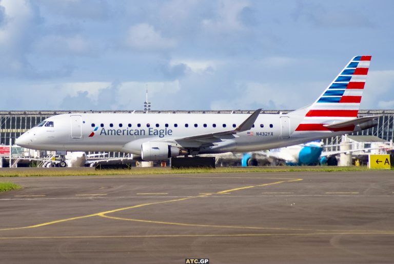 ERJ-175LR American Eagle N432YX