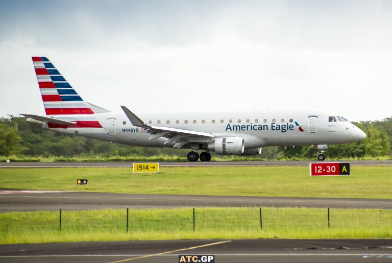 ERJ-175LR American Eagle N440YX