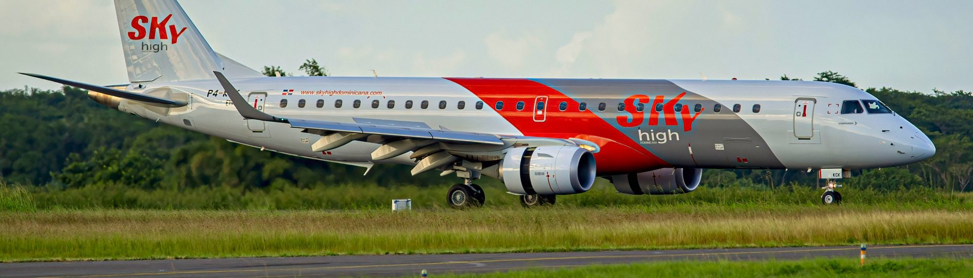 ERJ-190LR Sky High P4-KCK