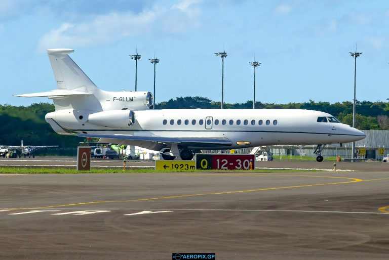 F8X Dassault Falcon Service F-GLLM