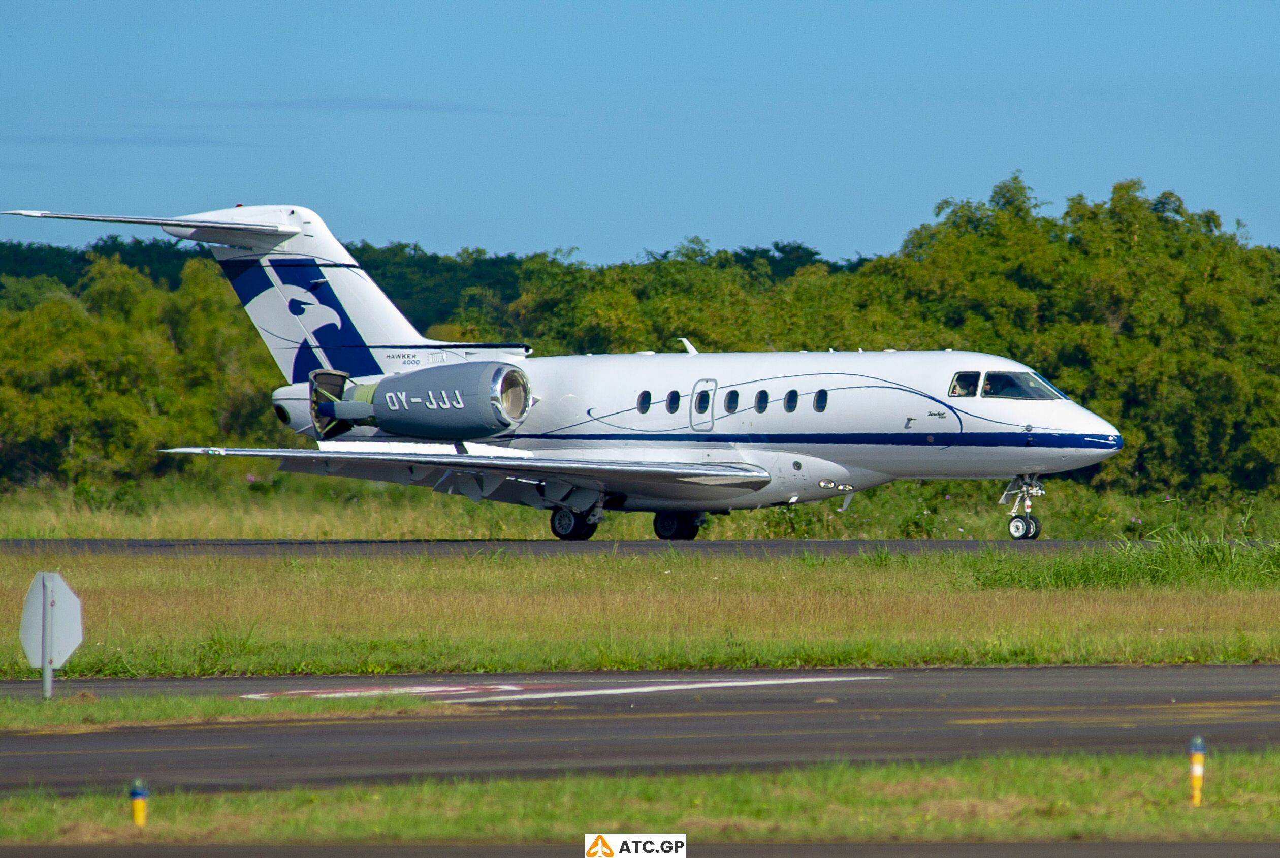 Hawker 4000 Sun-Air OY-JJJ