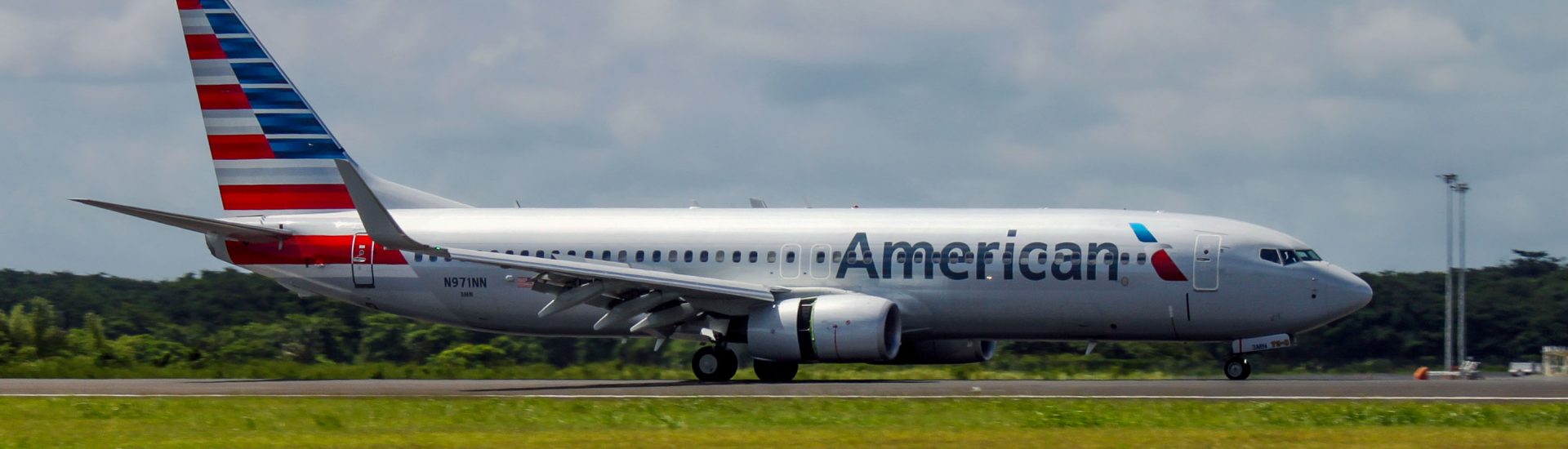 B737-800 American Airlines N971NN